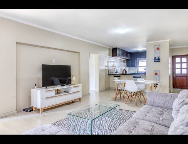 3 BEDROOM APARTMENT TO LET IN PAULSHOF